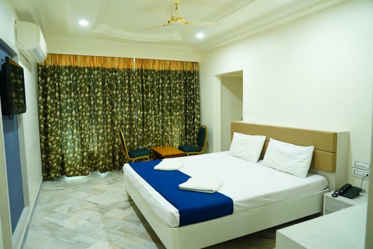 Hotel Swagath Grand Miryalaguda Miriālgūda Esterno foto