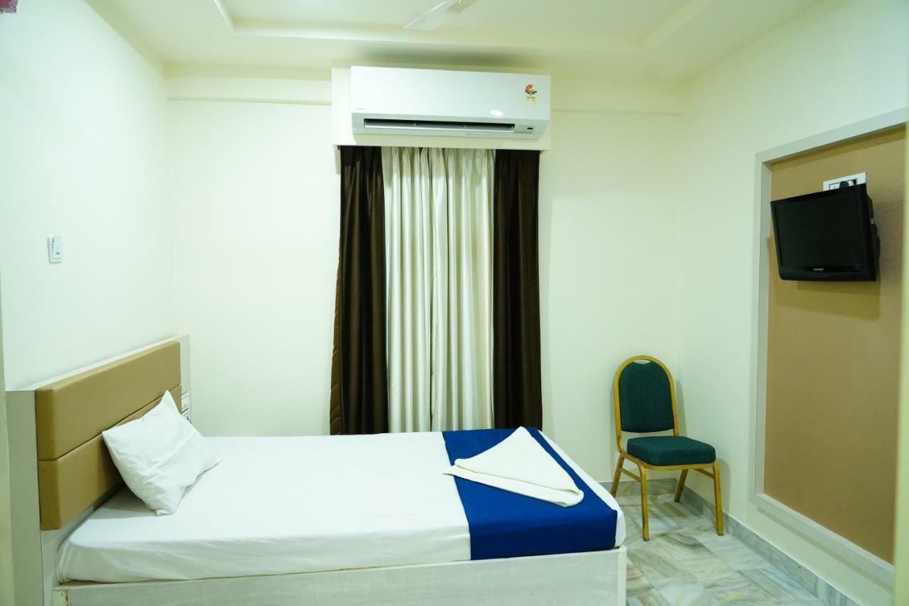 Hotel Swagath Grand Miryalaguda Miriālgūda Esterno foto