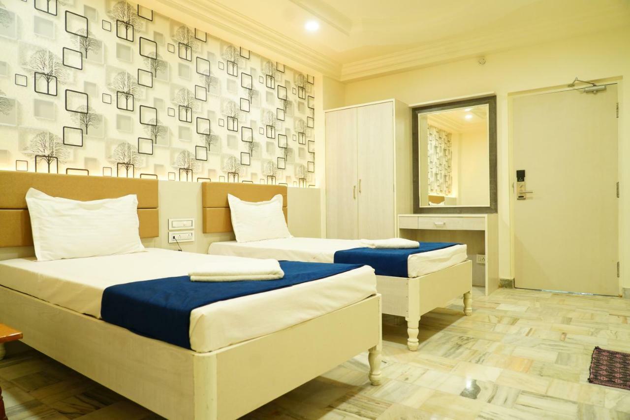 Hotel Swagath Grand Miryalaguda Miriālgūda Esterno foto